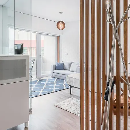 Guestready - Bright With Balcony Vila Nova de Gaia